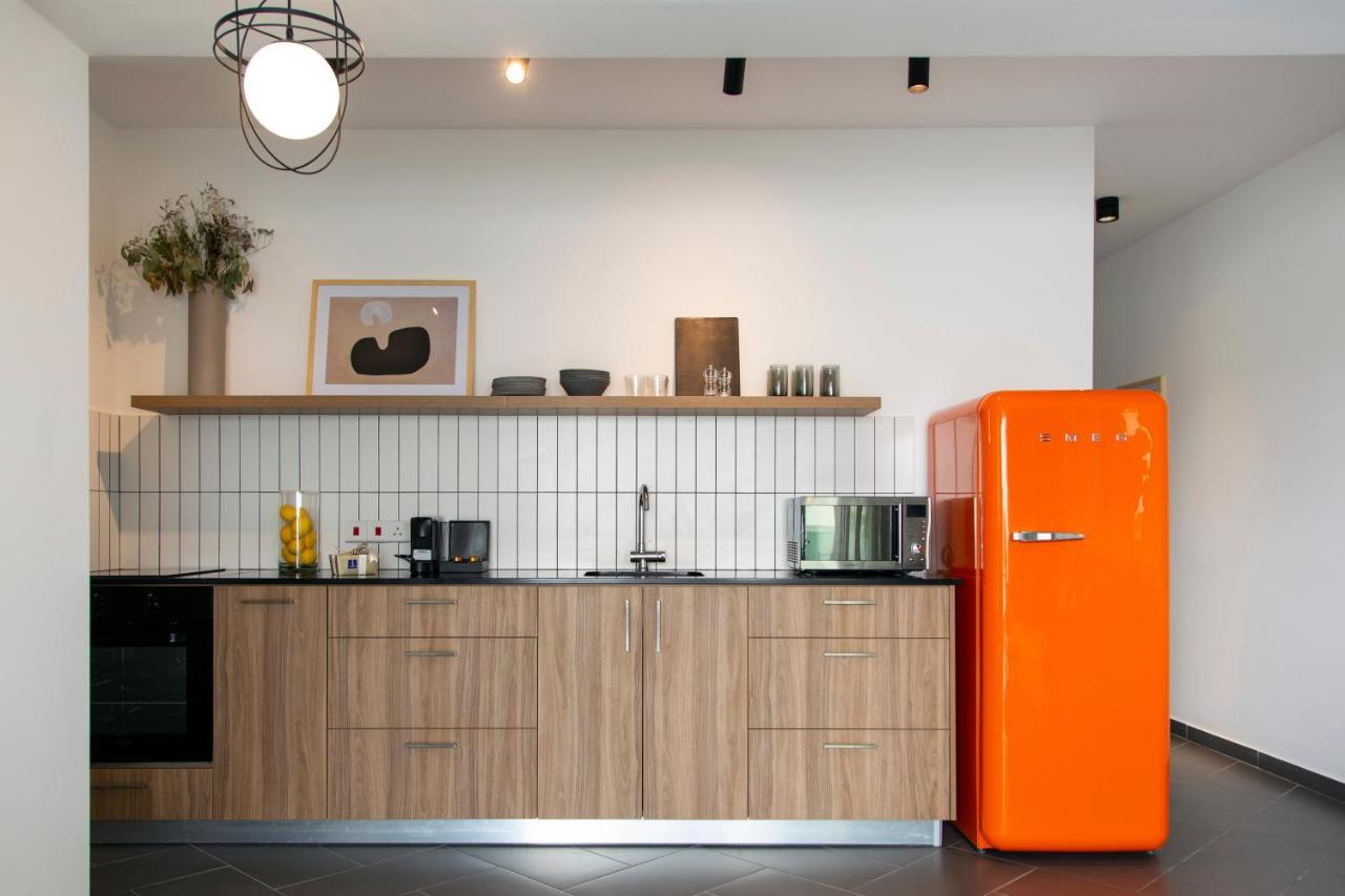 Liv Urban Suites Lárnaka Kültér fotó