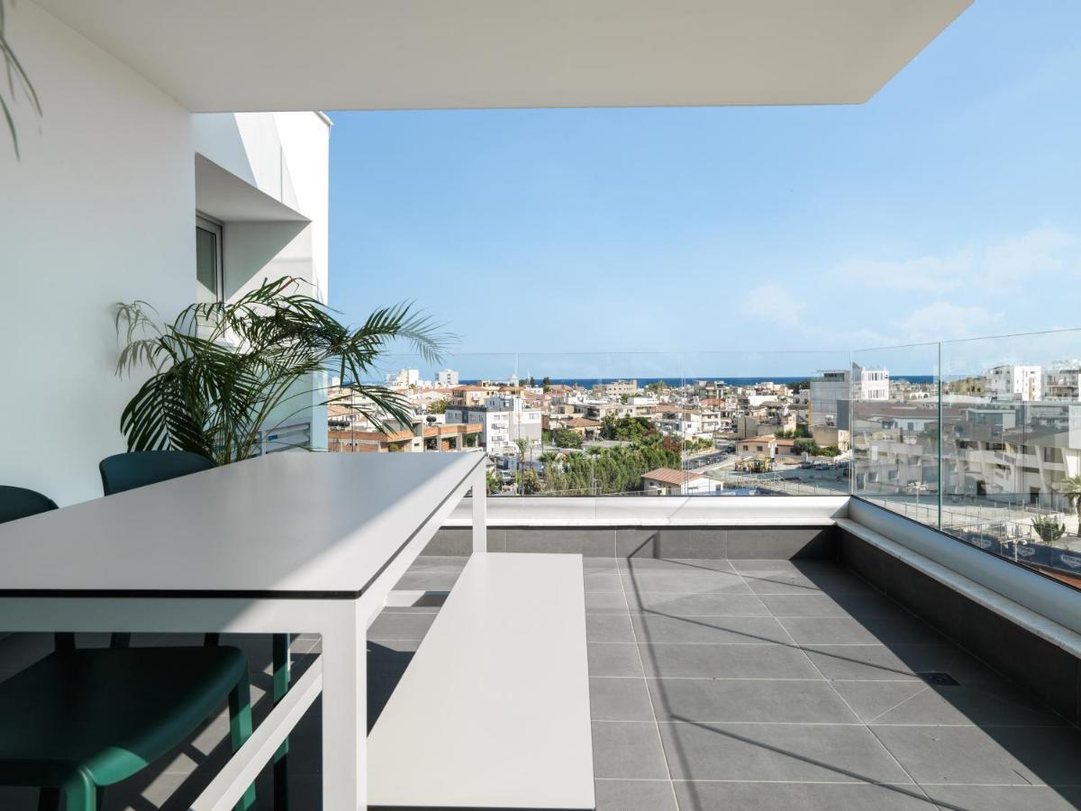 Liv Urban Suites Lárnaka Kültér fotó