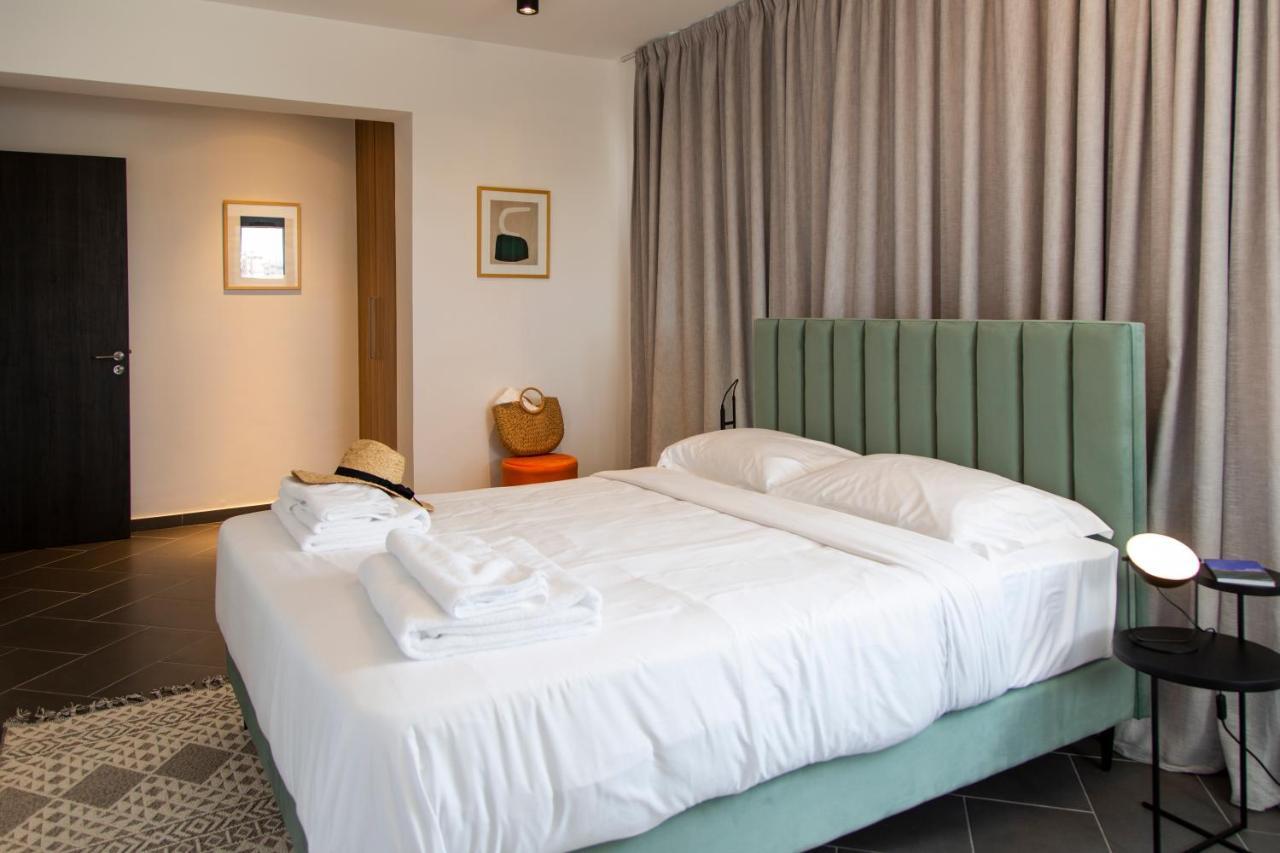 Liv Urban Suites Lárnaka Kültér fotó
