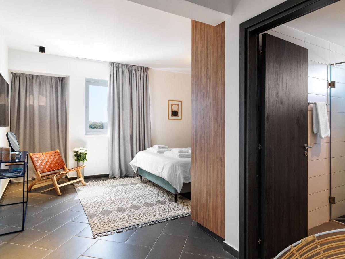 Liv Urban Suites Lárnaka Kültér fotó
