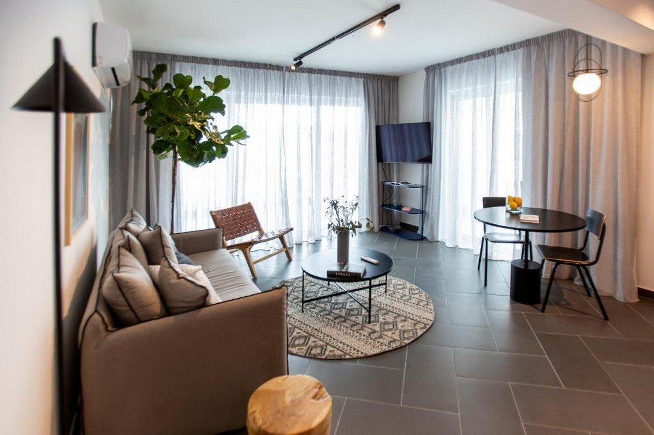 Liv Urban Suites Lárnaka Kültér fotó